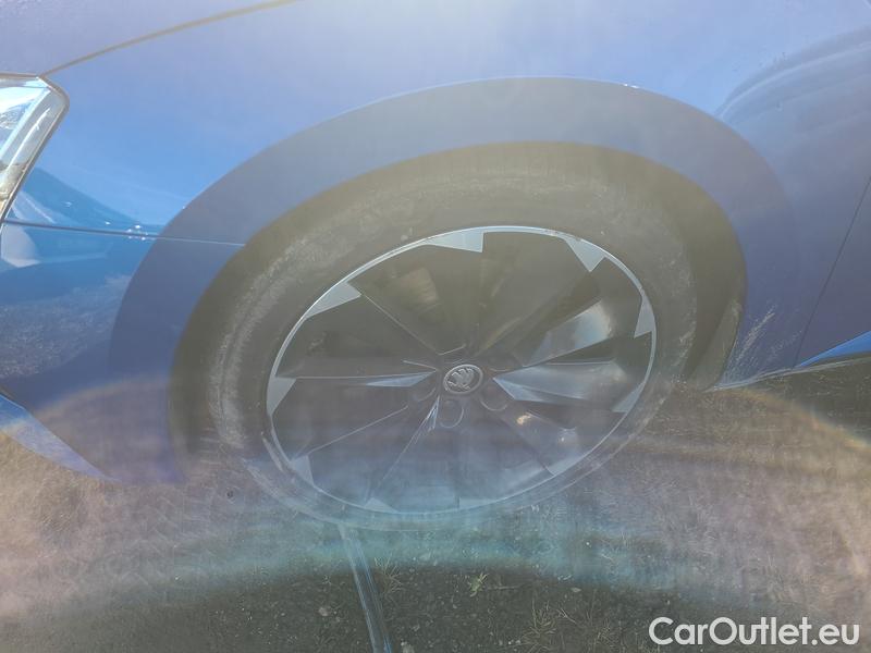  Skoda  Superb  (3V3)(2015) Supe.FL2.0TDI 110 Sportline AT #3