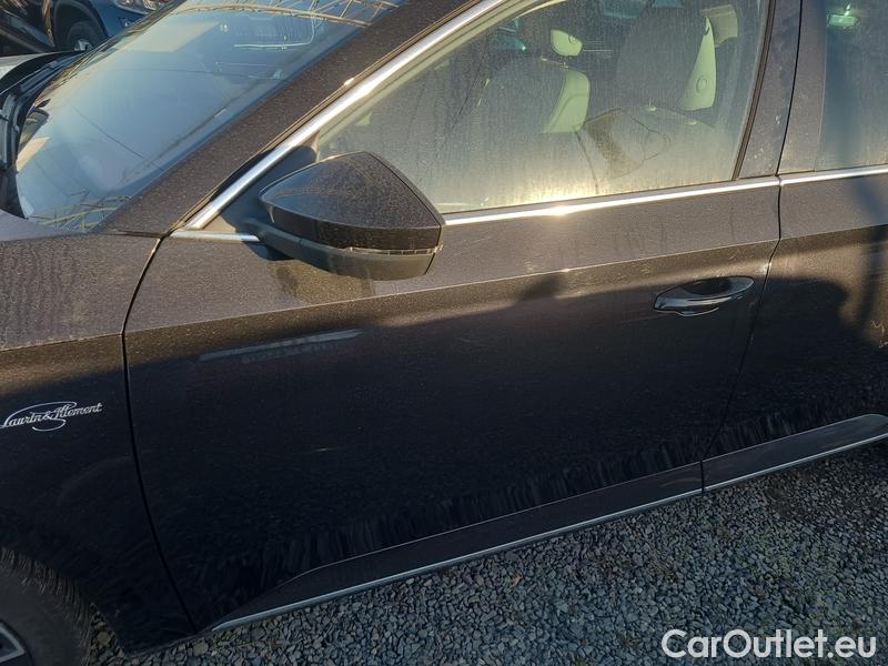  Skoda  Superb  (3V3)(2015) Supe.FL2.0TSI 140 L&K AT #3