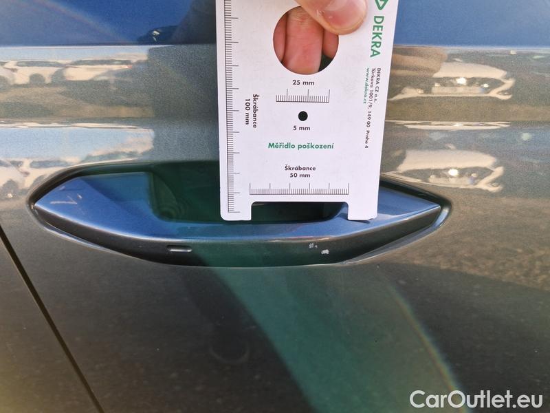  Skoda  Octavia  Lim. (NX3)(2020)  1.0TSI 81 Style #25