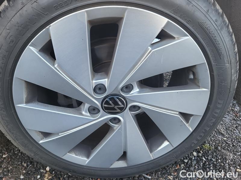  Volkswagen  Golf  VIII Variant (CG5) 2020 Var.2.0TDI 110 Style AT #6