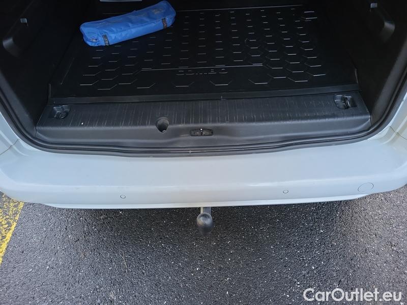  Opel  Combo  Life (E)  (2018) Com.L.1.5D 96 Elegance Plus 5d #14