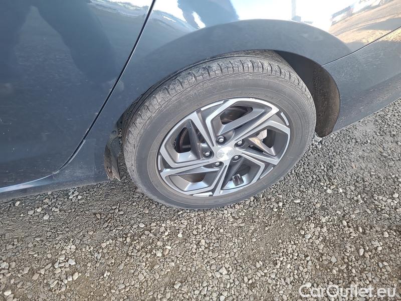  Hyundai  i30   cw (PD)(2017->)  kom.1.0TGDI 120 Smart #7