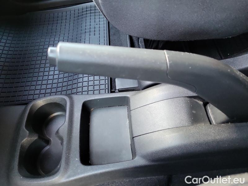  Opel  Combo  Life (E)  (2018) Com.L.1.5D 96 Elegance Plus 5d #10