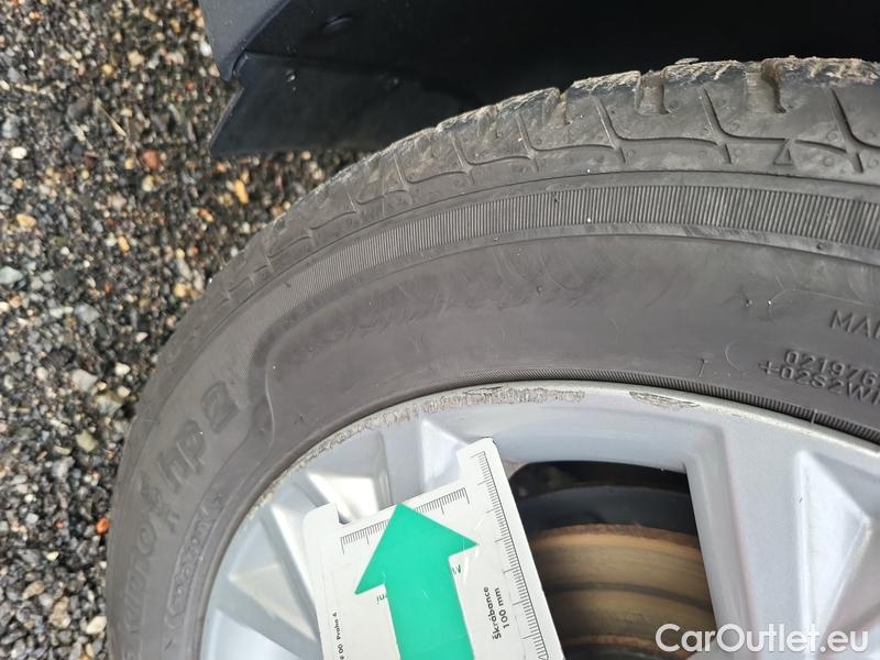  KIA  Cee'd Ceed Sportswagon (2018->) Ceed SW 1.5 T-GDI 118 Fresh #19