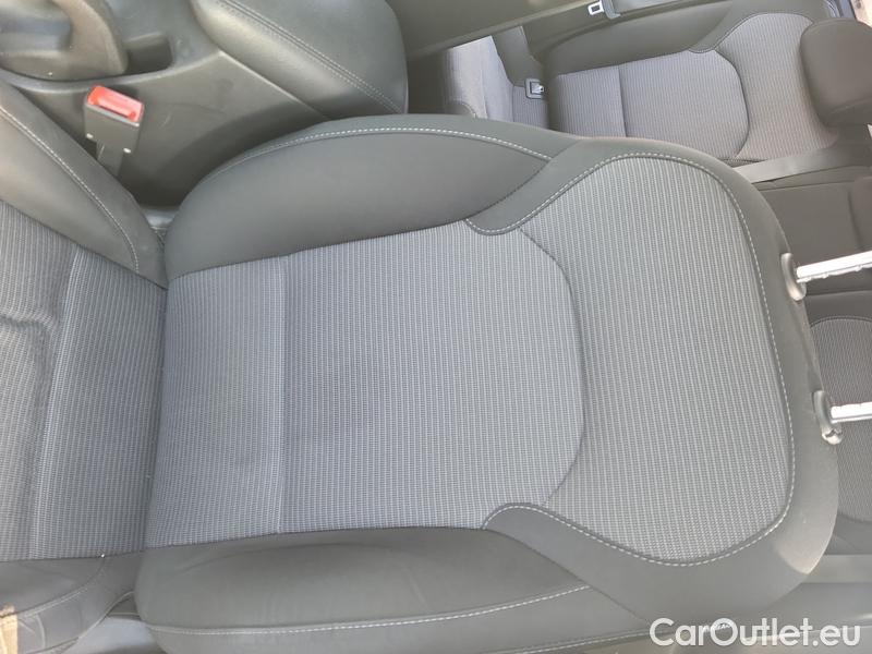  Hyundai  i30   cw (PD)(2017->)  kom.1.0TGDI 120 Comfort #26