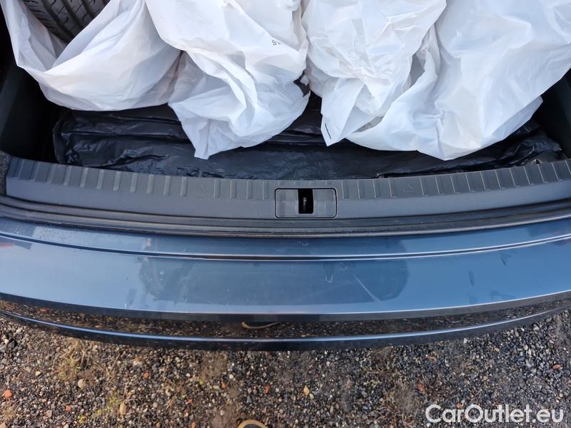  Skoda  Octavia  Lim. (NX3)(2020)  1.0TSI 81 Style #19