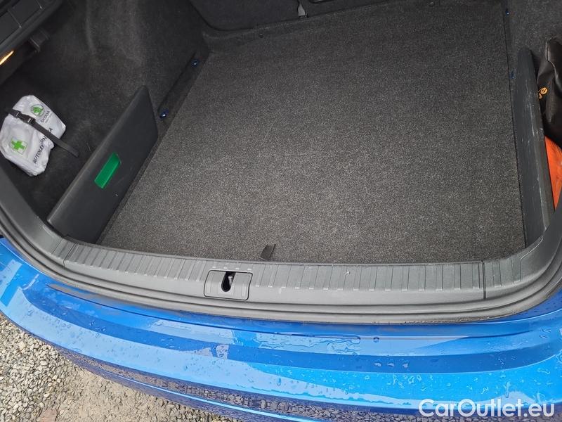  Skoda  Octavia  Combi (NX3)(2020) Oct.Combi 2.0TDI 85 Ambition #17