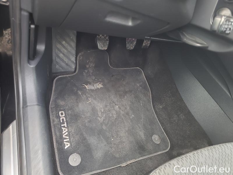  Skoda  Octavia  Lim. (NX3)(2020)  2.0TDI 85 Style 5d #4