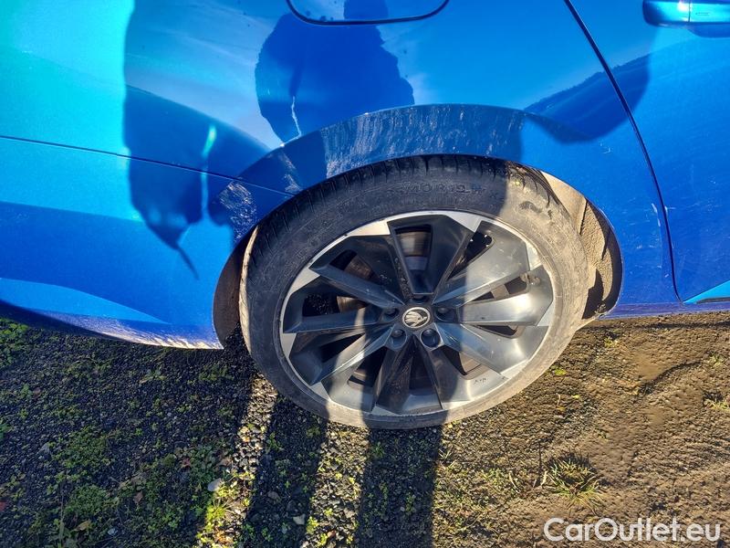  Skoda  Superb  (3V3)(2015) Supe.FL2.0TDI 110 Sportline AT #8