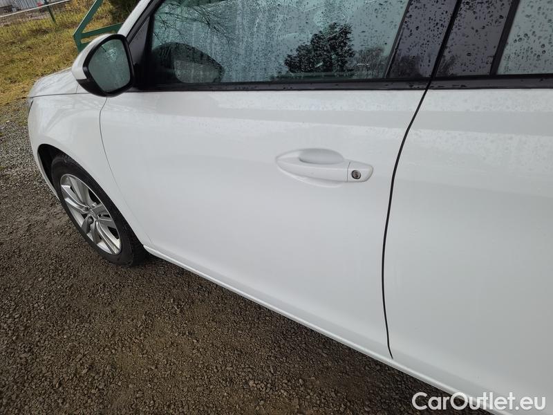  Peugeot  308  II (2013)  SW 1.2 110 Active #2