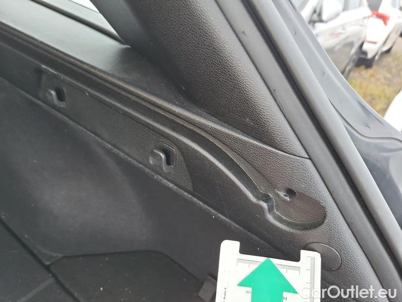  KIA  Cee'd Ceed Sportswagon (2018->) Ceed SW 1.5 T-GDI 118 Fresh #22