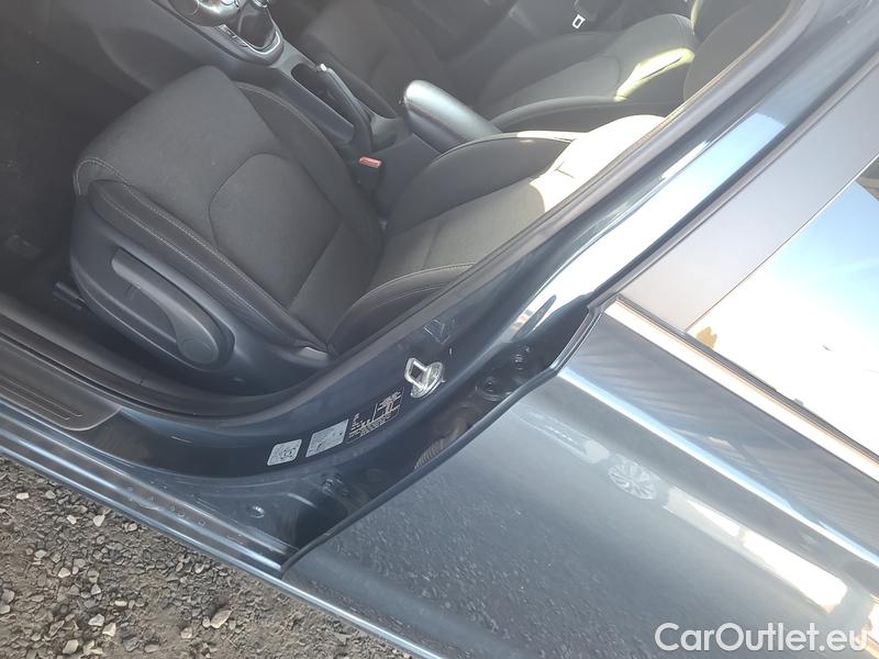  Hyundai  i30   cw (PD)(2017->)  kom.1.0TGDI 120 Smart #6