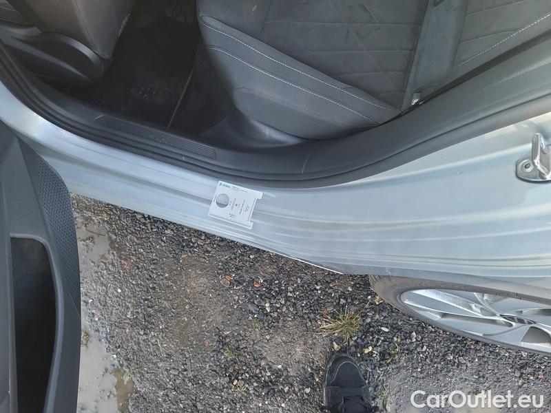  Volkswagen  Golf  VIII Variant (CG5) 2020 Var.2.0TDI 110 Style AT #7