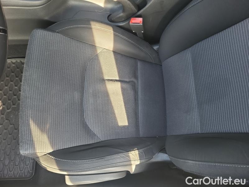  Hyundai  i30   cw (PD)(2017->)  kom.1.0TGDI 120 Comfort #25