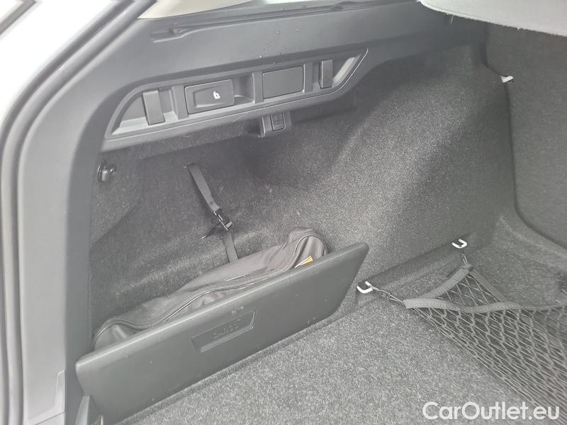  Skoda  Octavia  Combi (NX3)(2020) Oct.Com.1.5 e-TEC 110 Style AT #10