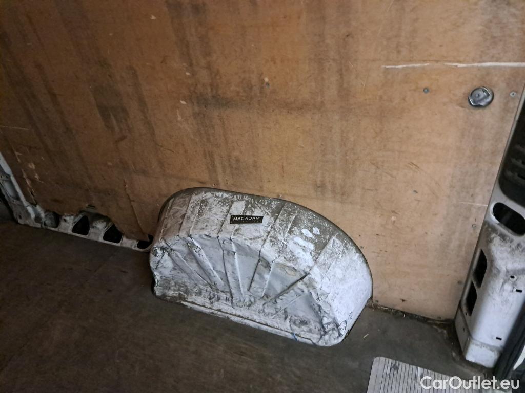  Citroen  Jumper CITROEN  VU 4p Fourgon 33 L3H2 BlueHDi 110 BVM6 Confort #37