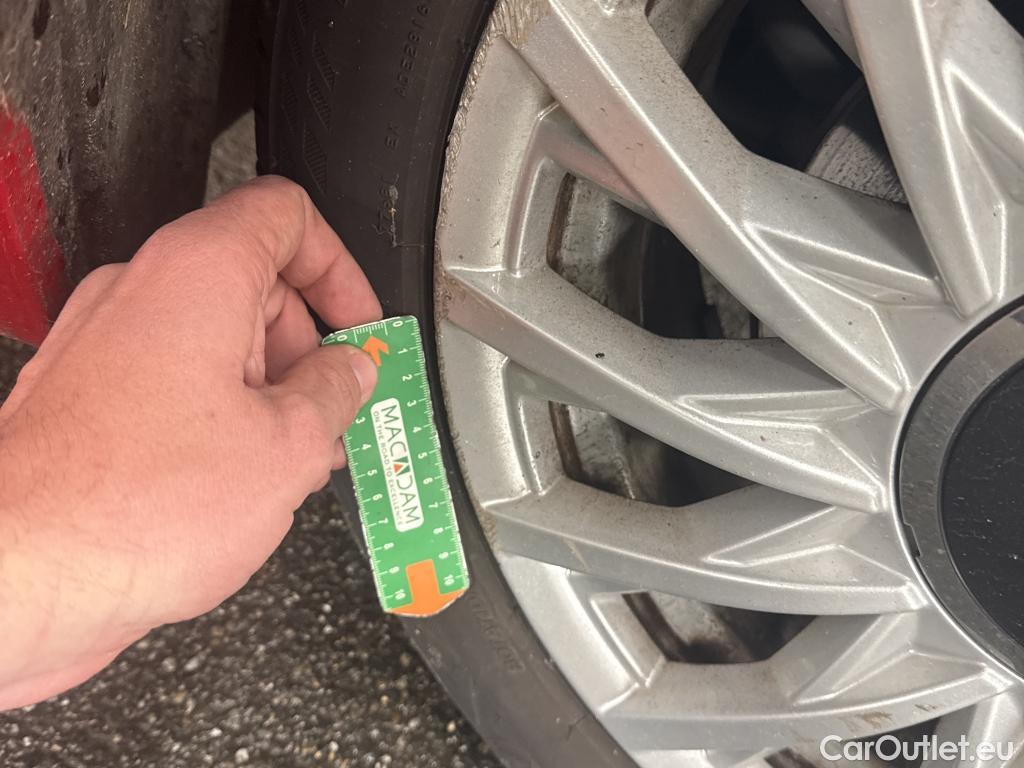  Fiat  500 FIAT  / 2015 / 3P / Berline Hybrid 1.0 BSG 70 ch Dolcevita #8