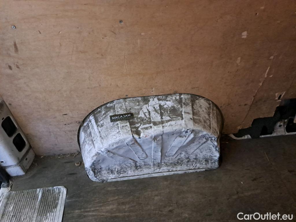  Citroen  Jumper CITROEN  VU 4p Fourgon 33 L3H2 BlueHDi 110 BVM6 Confort #38