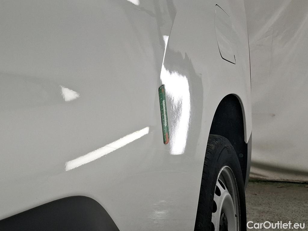  Citroen  Berlingo  Fourgon Club XL 950 1.5 BlueHDi 100CV BVM5 E6dT #9