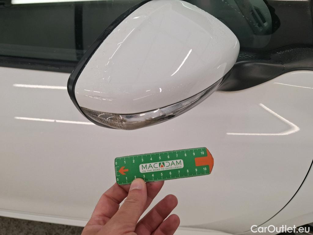  Peugeot  208  Active 1.6 HDi 75CV BVM5 E6 #17