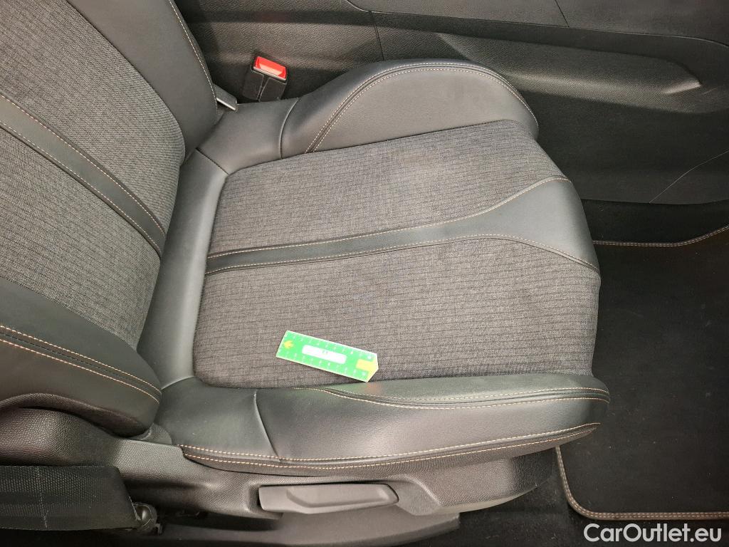  Peugeot  5008  GT Line 1.5 HDi 130CV BVA8 7 Sieges E6dT #20