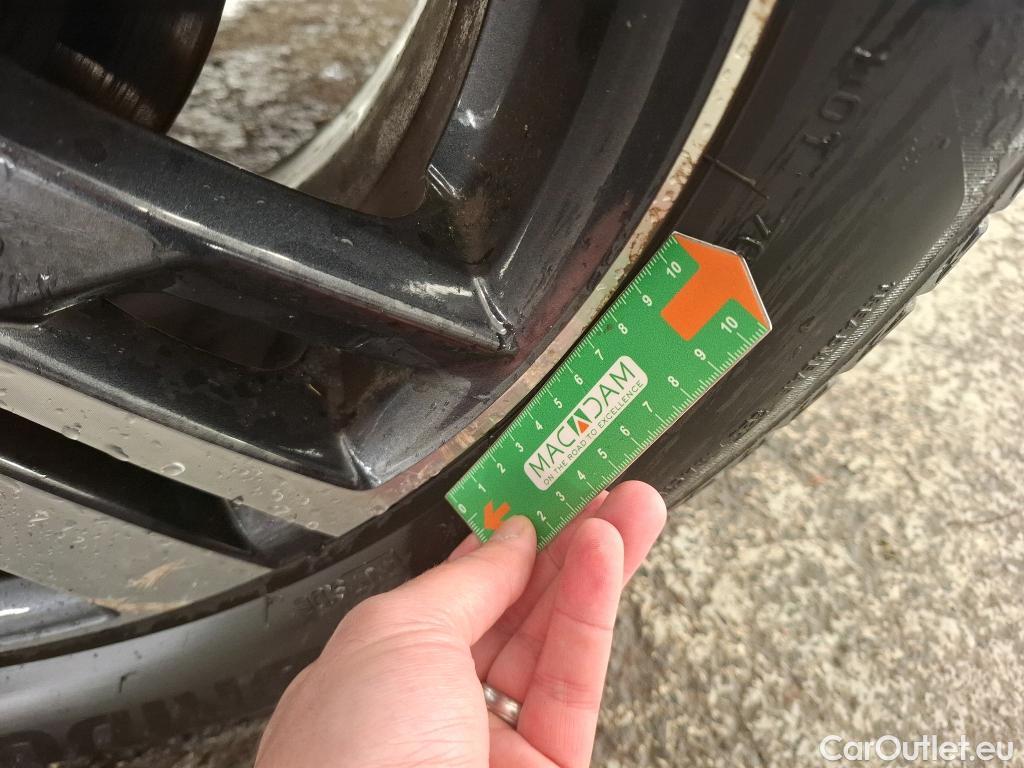  Peugeot  3008  Allure 1.5 HDi 130CV BVA8 E6dT #21