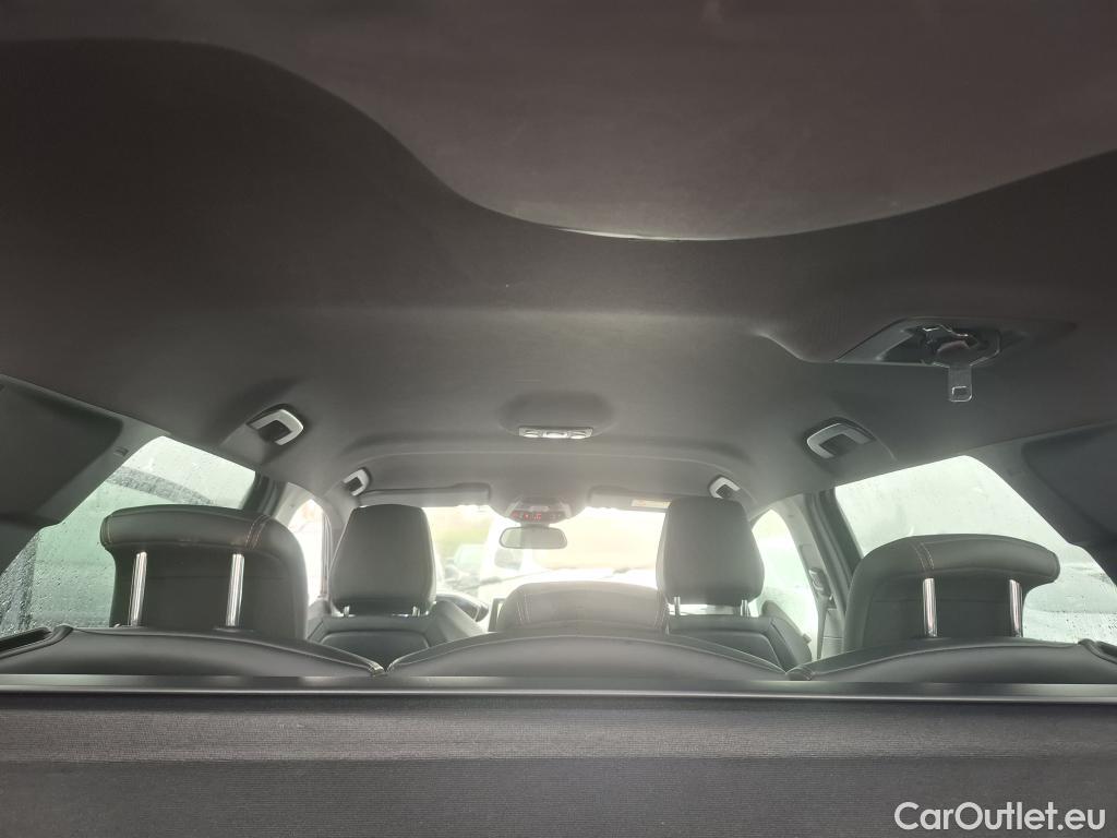  Peugeot  5008  GT Line 1.5 HDi 130CV BVA8 7 Sieges E6dT #27