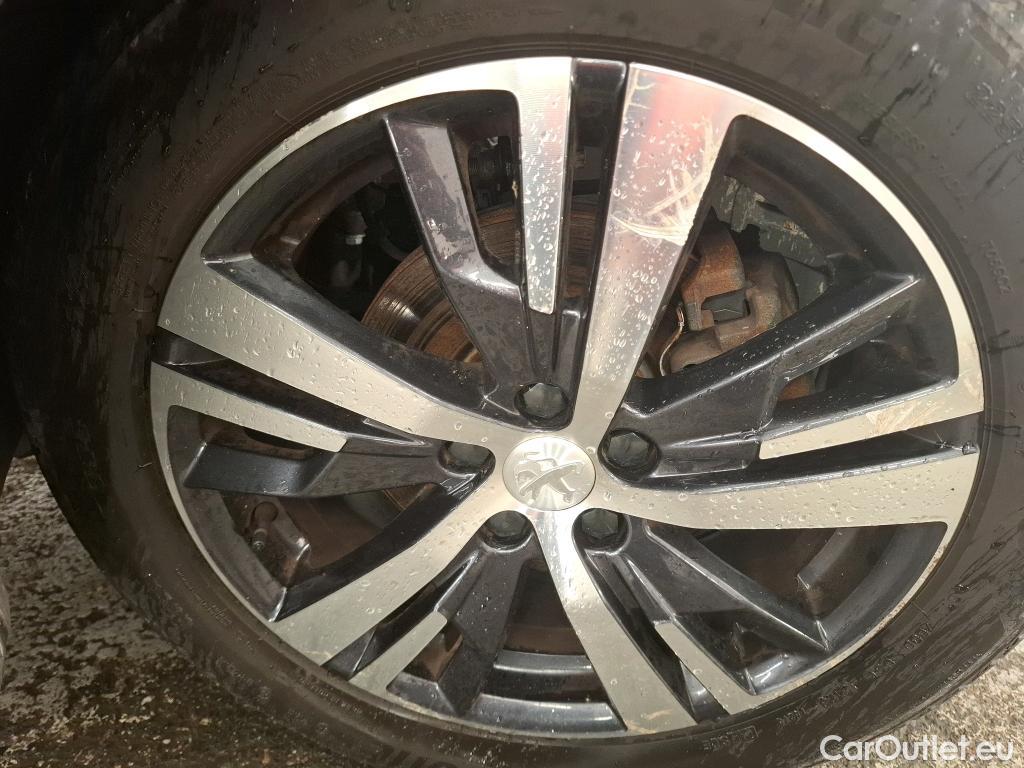  Peugeot  3008  Allure 1.5 HDi 130CV BVA8 E6dT #18