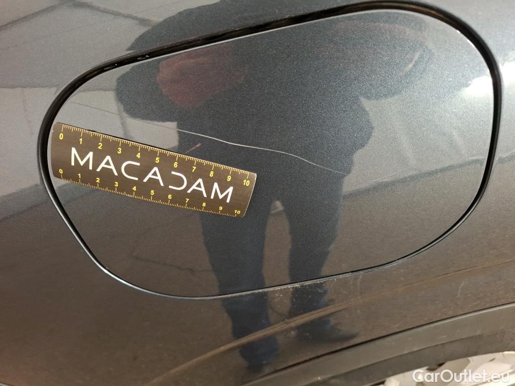  Renault  Kadjar RENAULT  / 2018 / 5P / Crossover Business Blue dCi 115 #14