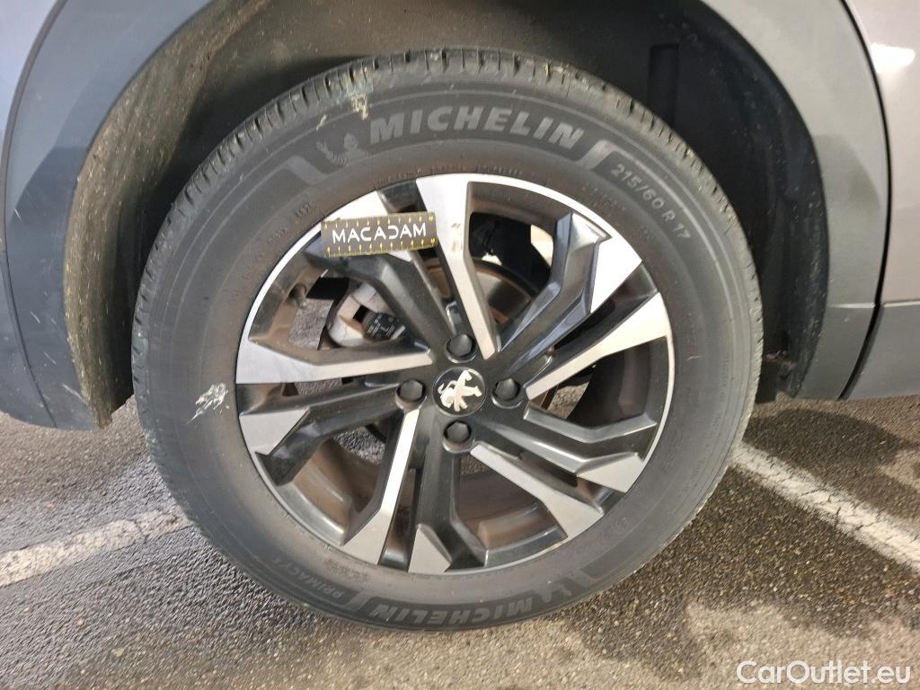  Peugeot  2008  Allure Business 1.2 PureTech 130CV BVA8 E6d #26