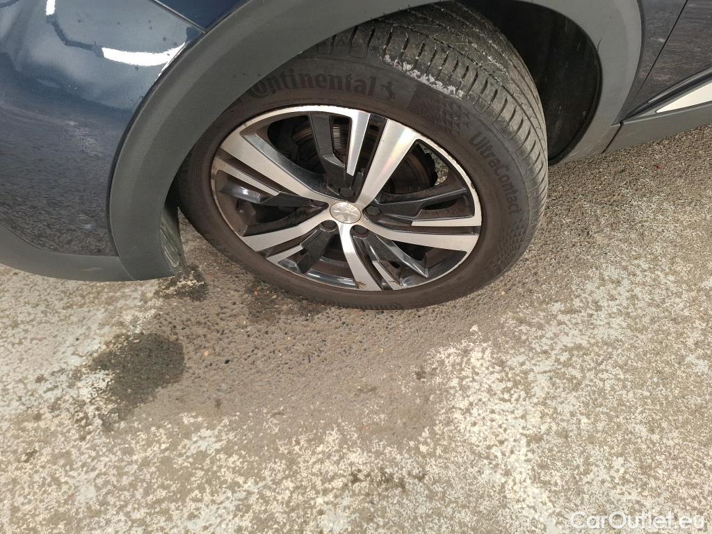  Peugeot  5008  GT Line 1.5 HDi 130CV BVA8 7 Sieges E6dT #12