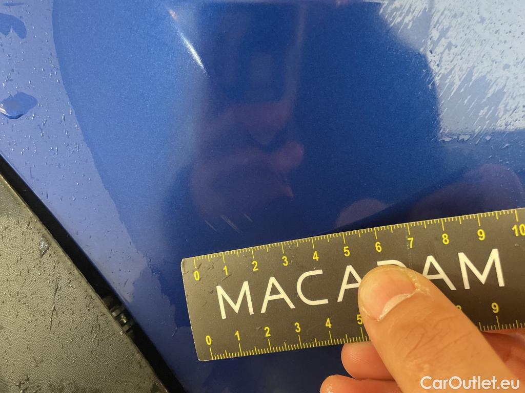  Renault  Captur RENAULT  / 2019 / 5P / SUV techno mild hybrid 140 #13