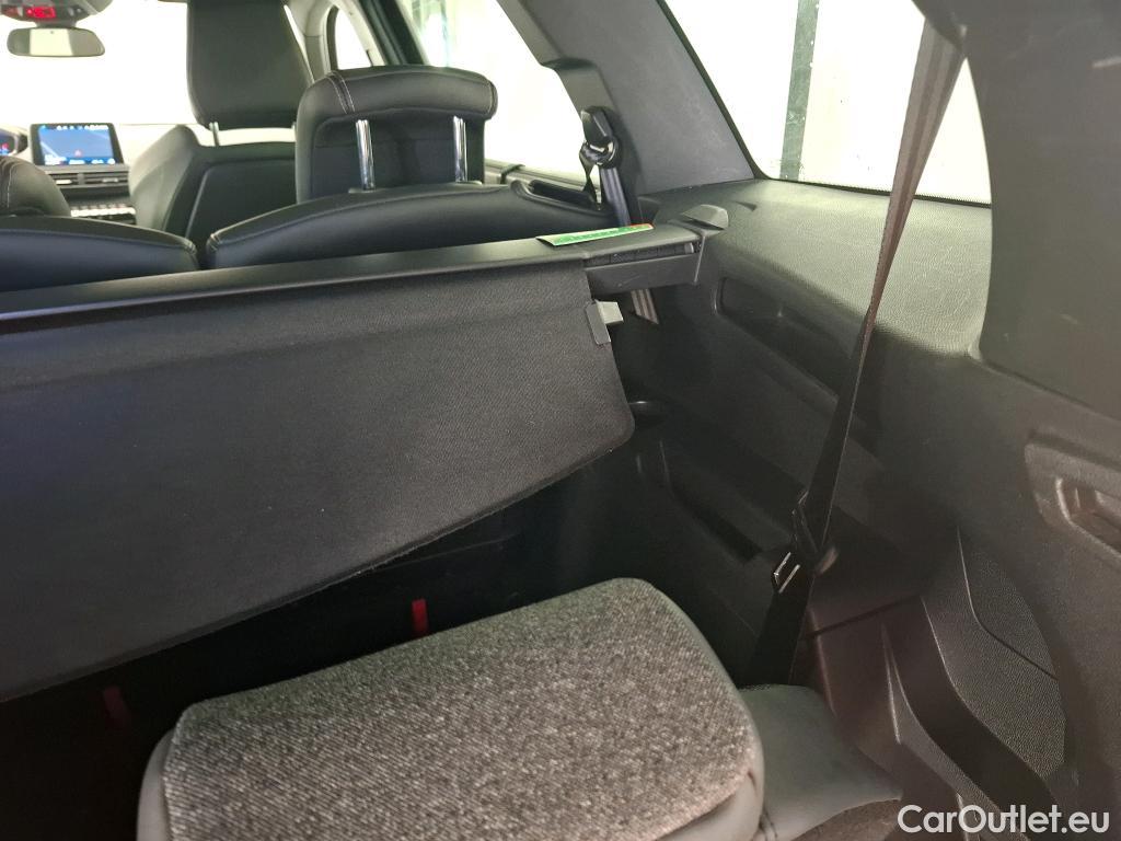  Peugeot  5008  GT Line 1.5 HDi 130CV BVA8 7 Sieges E6dT #22