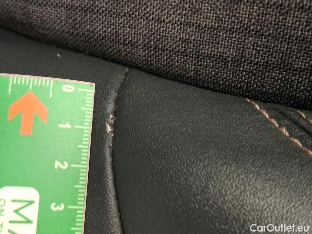  Peugeot  5008  GT Line 1.5 HDi 130CV BVA8 7 Sieges E6dT #21