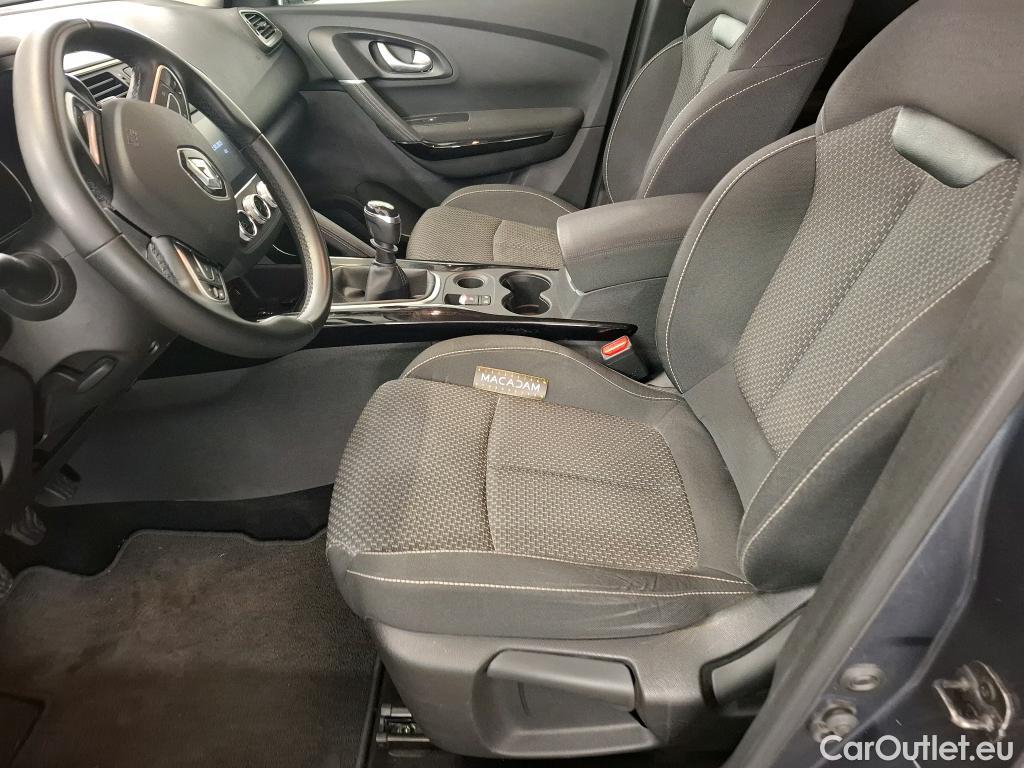  Renault  Kadjar RENAULT  / 2018 / 5P / Crossover Business Blue dCi 115 #8