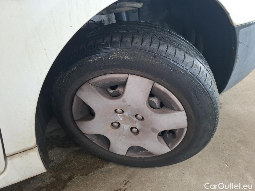  Peugeot  Partner  L1 Pro 1.6 HDi 75CV BVM5 E6 #11