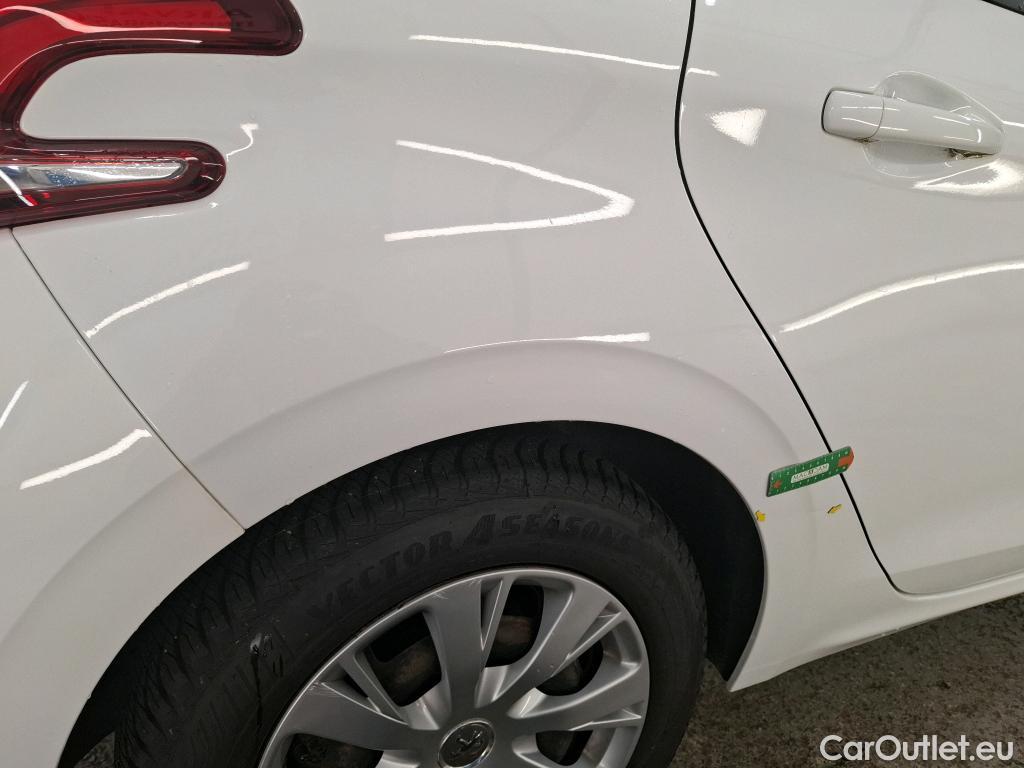  Peugeot  208  Active 1.6 HDi 75CV BVM5 E6 #1