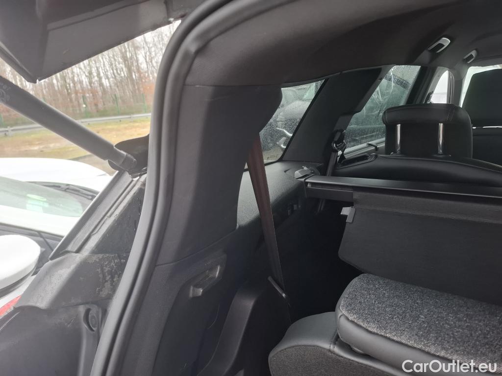  Peugeot  5008  GT Line 1.5 HDi 130CV BVA8 7 Sieges E6dT #39