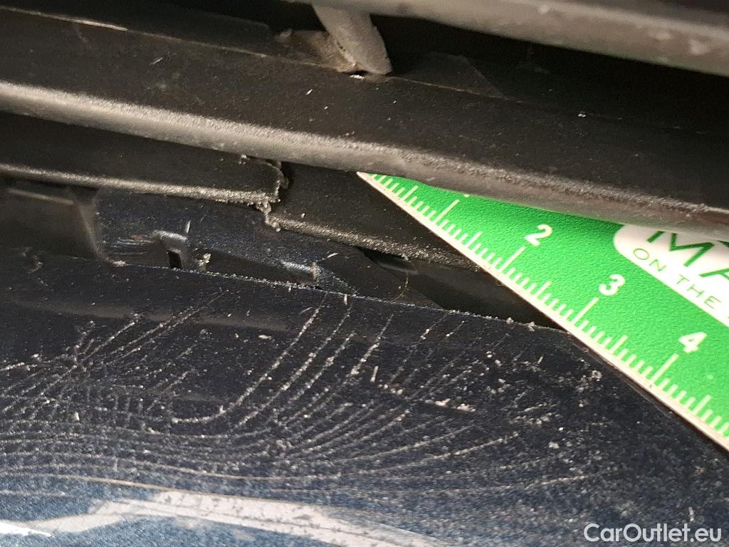  Peugeot  5008  GT Line 1.5 HDi 130CV BVA8 7 Sieges E6dT #15