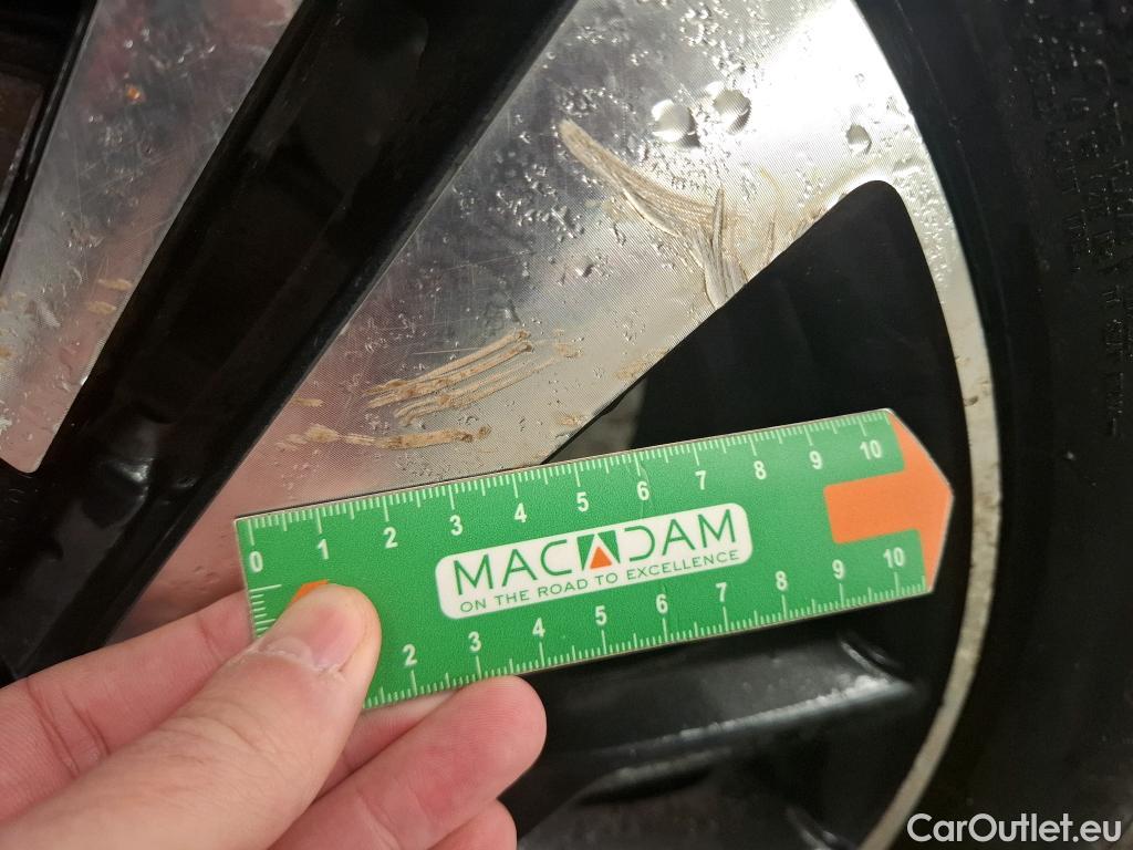  Peugeot  3008  Allure 1.5 HDi 130CV BVA8 E6dT #11