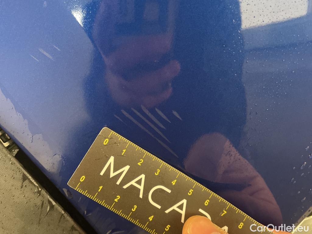  Renault  Captur RENAULT  / 2019 / 5P / SUV techno mild hybrid 140 #12