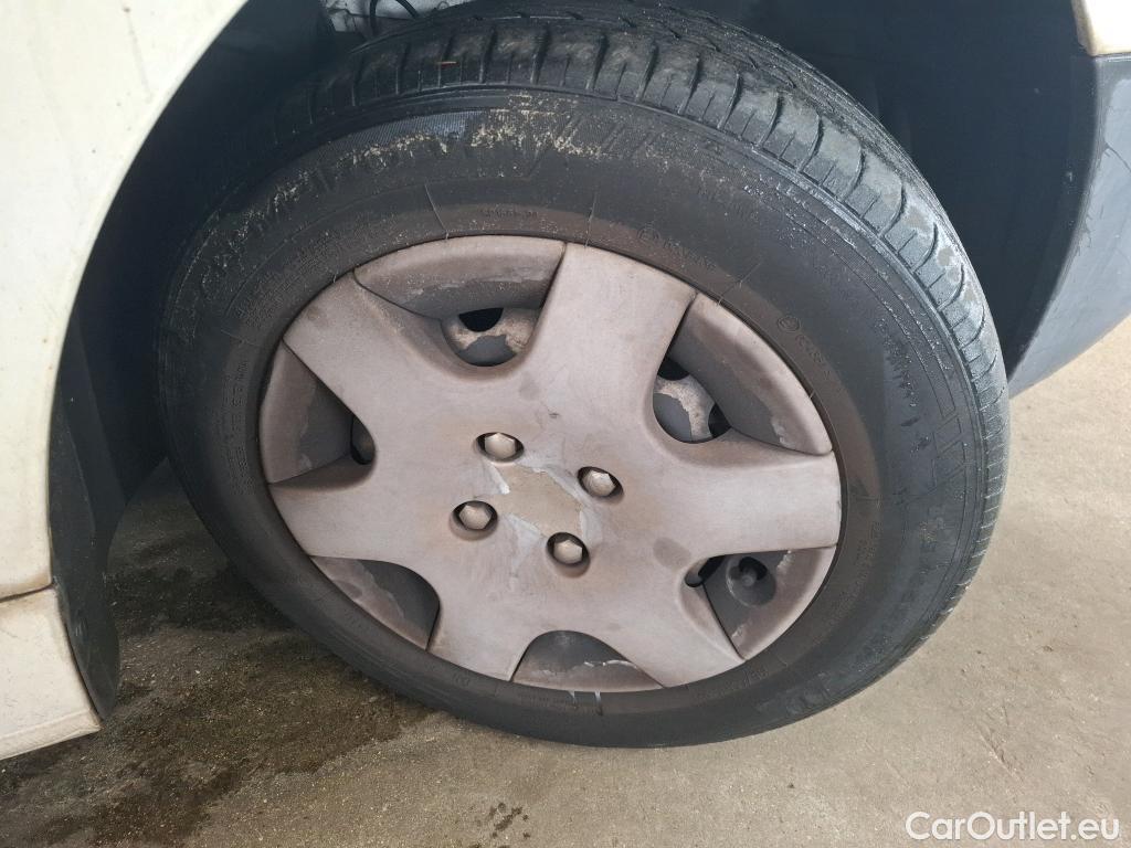  Peugeot  Partner  L1 Pro 1.6 HDi 75CV BVM5 E6 #12