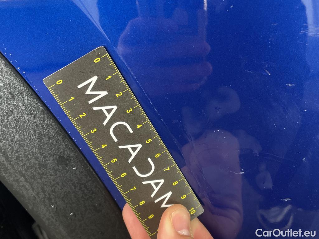  Renault  Captur RENAULT  / 2019 / 5P / SUV techno mild hybrid 140 #8