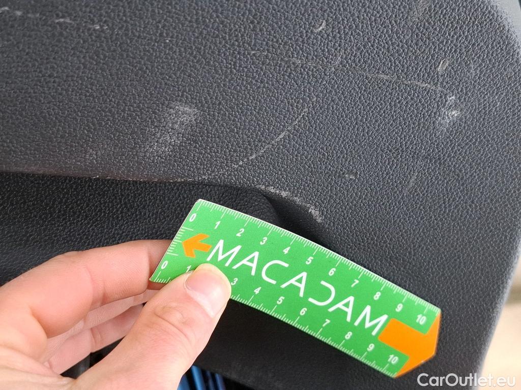  Volkswagen  T-ROC  R-Line 1.5 TSI 150CV BVM6 E6d #37