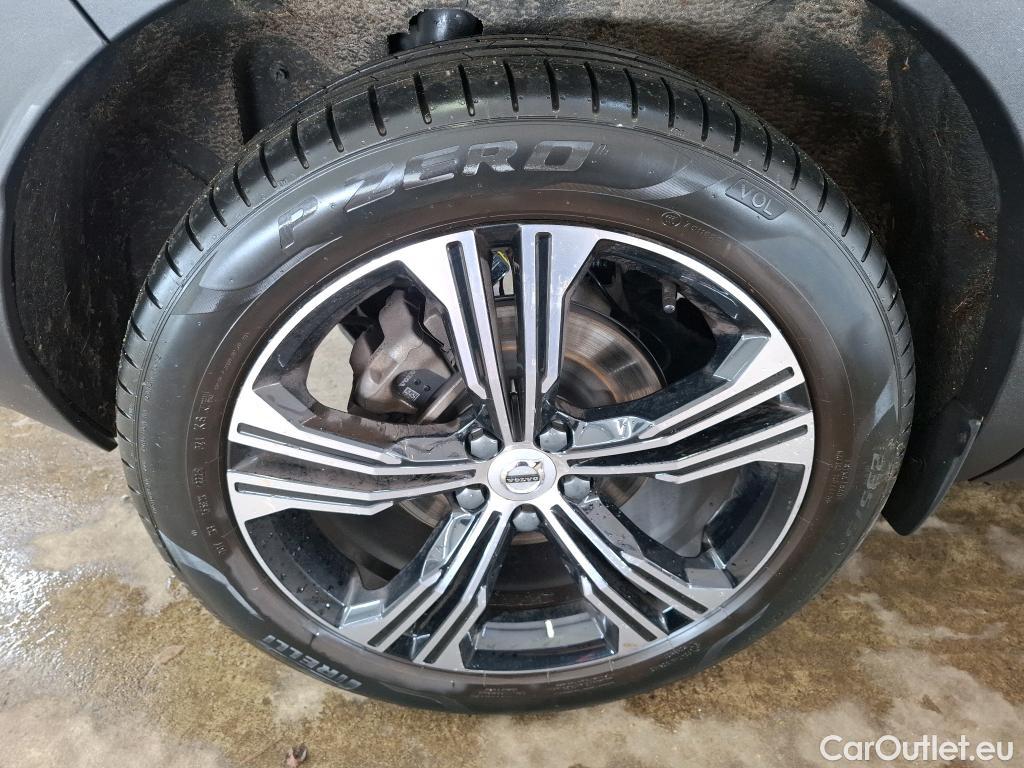  Volvo  XC 40 VOLVO XC40 / 2017 / 5P / SUV Recharge T5 262 DCT7 Inscription Luxe #87