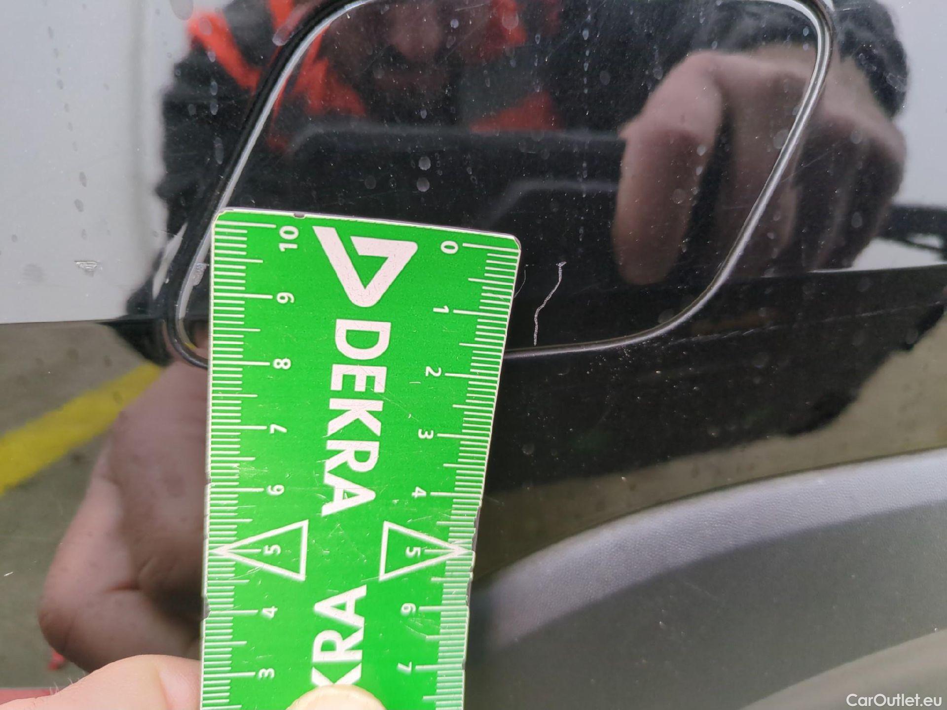  Renault  Megane RENAULT Mégane Berline / 2020 / 5P / Berline Business TCe 140 EDC FAP -21N #22