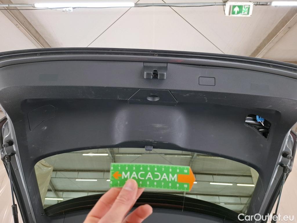  Volkswagen  T-ROC  R-Line 1.5 TSI 150CV BVM6 E6d #31