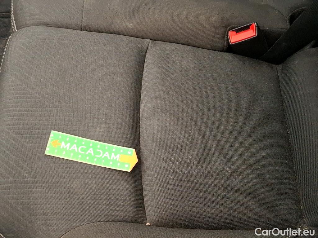  Renault  Trafic RENAULT   2019  4P  Fourgon tole FG GCF L2H1 1300 dCi 95 #25