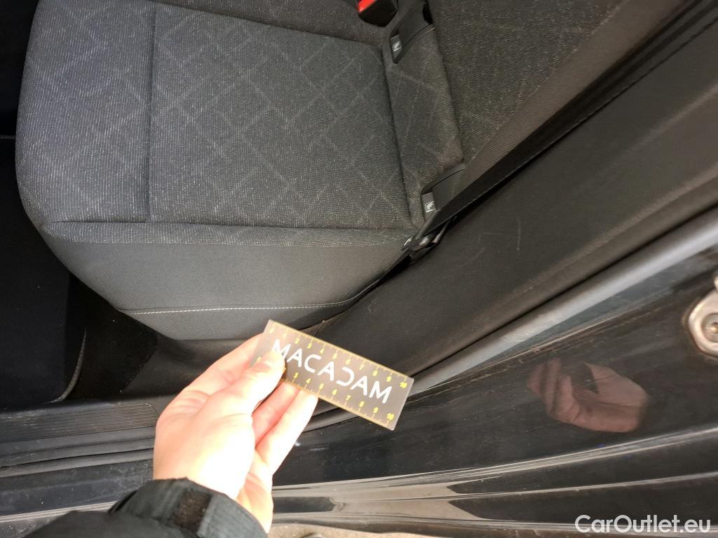  Volkswagen  Golf  VOLKSWAGEN / 2020 / 5P / Berline 1.0 TSI OPF 110 BVM6 Life Busi 1st #10