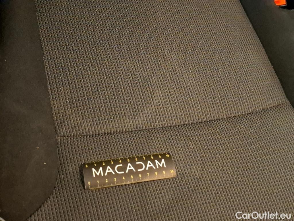  Renault  Trafic RENAULT  / 2019 / 4P / Combi Zen L1 dCi 120 S&S - 8 pl #15